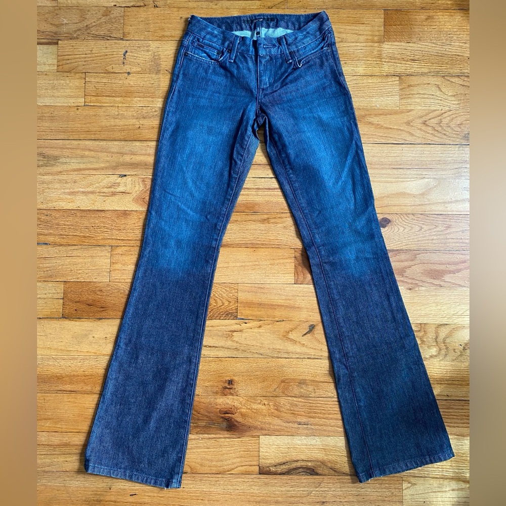Joe’s Jeans Low Rise Bootcut Jeans Size 24 Long Inseam Heel Wear